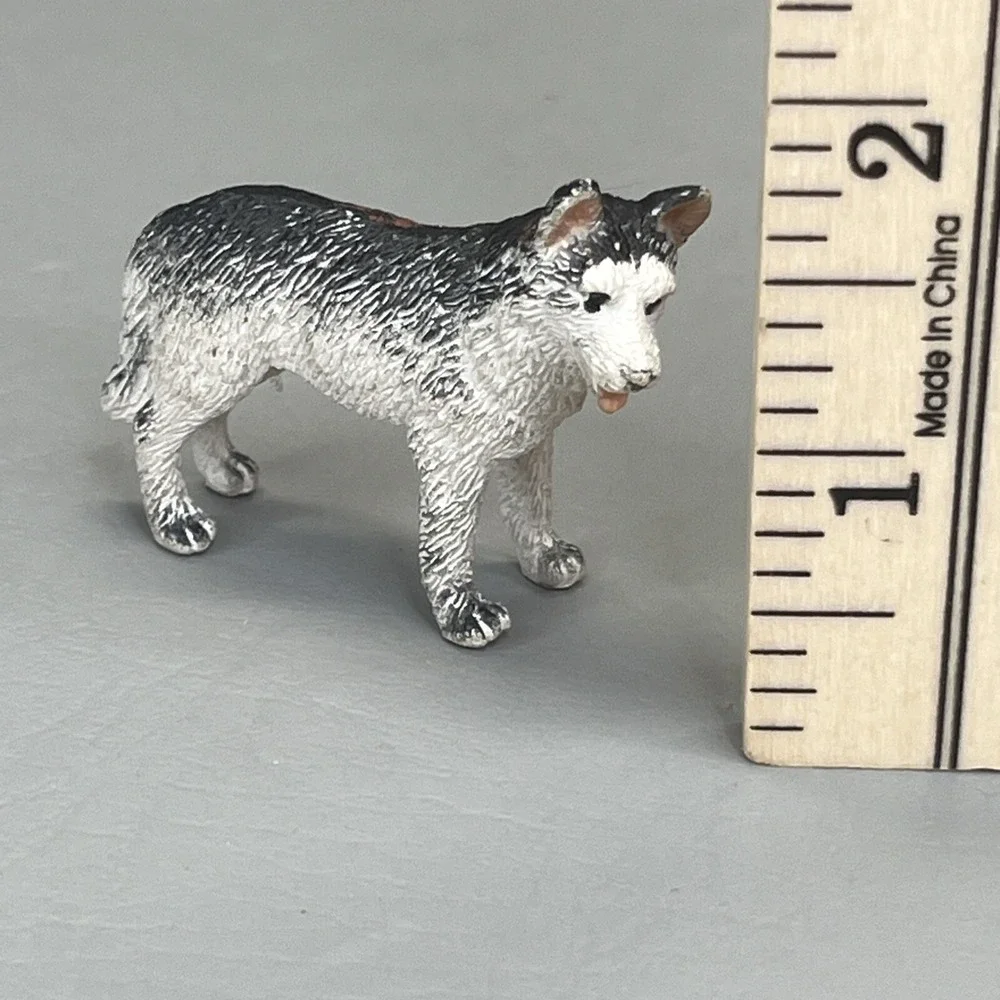 Safari Ltd Husky Puppy Dog Pet Animal Figurine 2